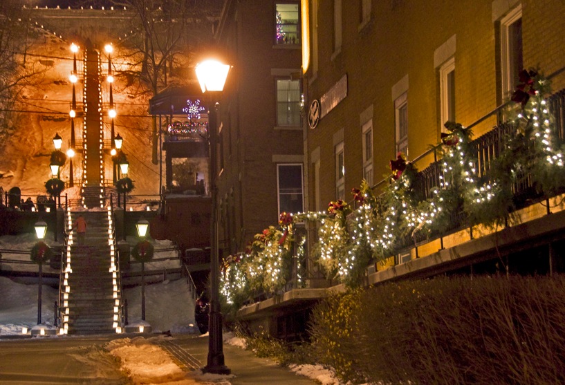 Holiday wonders in Galena, Illinois announces holiday
